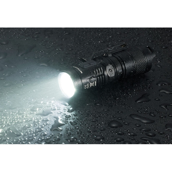 Nitecore Latarka kieszonkowa MT10C